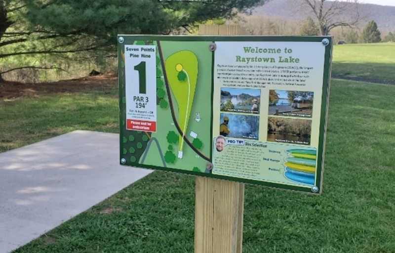 Hole 1 Tee-Sign