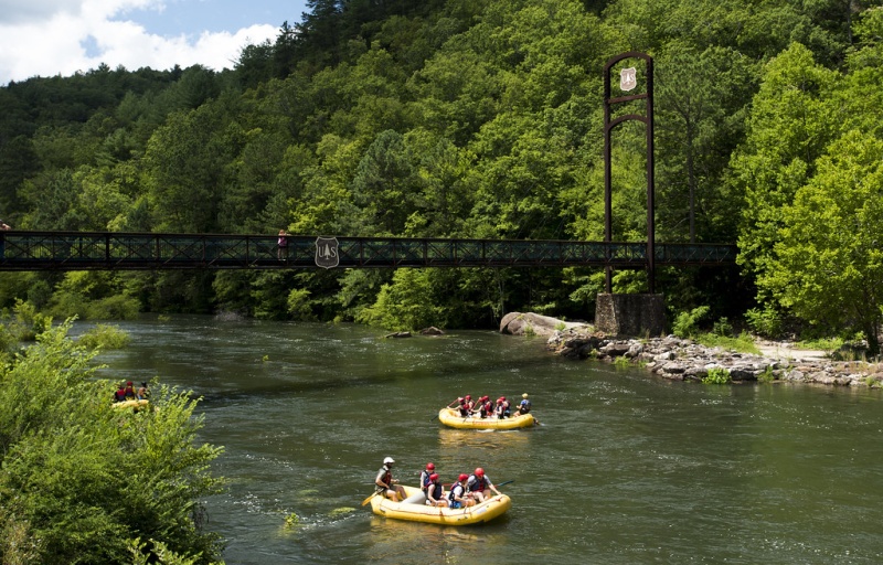 Rafts floating down the Ocoee River