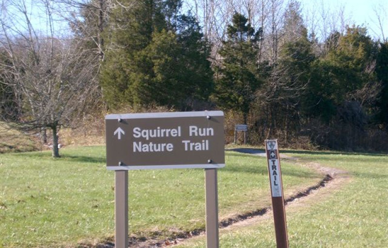 Squirrel Run Trailhead Sign