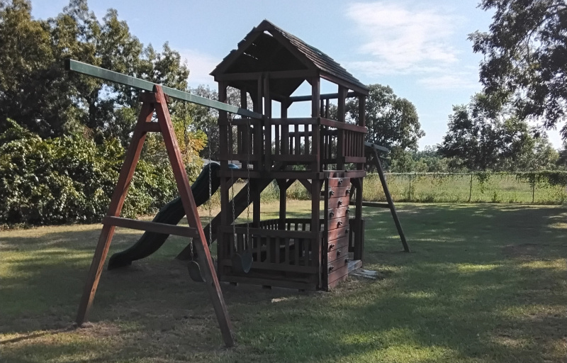 Playground structure