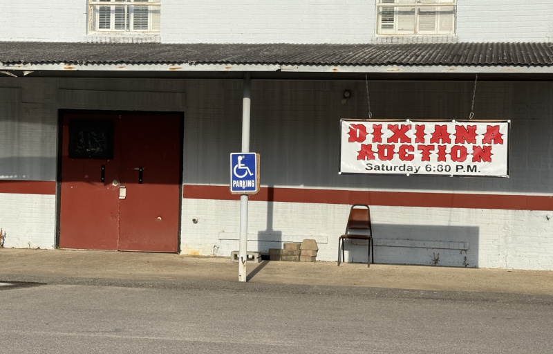 Dixana Auction along Trail