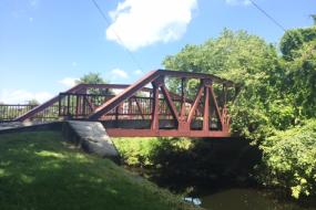 Metal foot bridge
