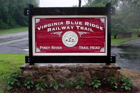 Piney River Trailhead Sign